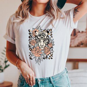 Def Leppard Floral Graphic T-shirt Unisex Cotton Graphic Tee